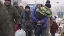 Լեհաստանի սահմանին գտնվող կամավորներն օգնում են ընդունել Ուկրաինայի հազարավոր փախստականների