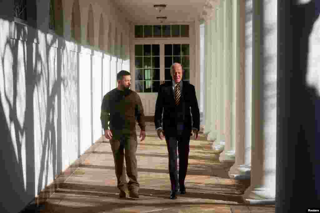 Volodymyr Zelenskyy llegó a Estados Unidos en la tarde del miércoles donde fue recibido por el presidente Joe Biden. Ambos compartieron tiempo en la Casa Blanca y luego dieron una rueda de prensa conjunta.&nbsp;