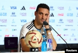 El seleccionador argentino Lionel Scaloni también estuvo al frente de equipo cuando ganó la Copa América en 2021.