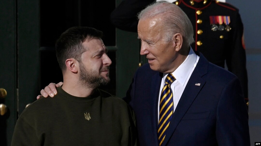 Prezida wa Ukraine: i Bubamfu. Uwa Amerika i Buryo. 