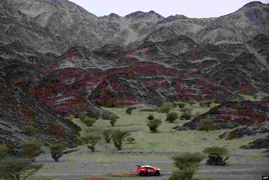 Brx&#39; Argentinian driver Orlando Terranova and Spanish co-driver Alex Bravo compete during the second stage of the Dakar 2023 rally between Sea Camp and al-Ula in Saudi Arabia.