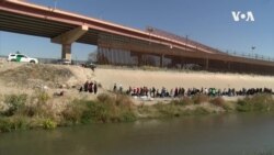Толпи мигранти се собираат кај јужната граница на САД