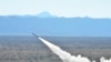 Tentara AS menembakkan rudal Patriot dalam sebuah latihan di Komplek McGregor Range, New Mexico, pada 14 Desember 2014. (Foto: Staff Sgt. Nathan Akridge, 31st ADA Bde Public Affairs)