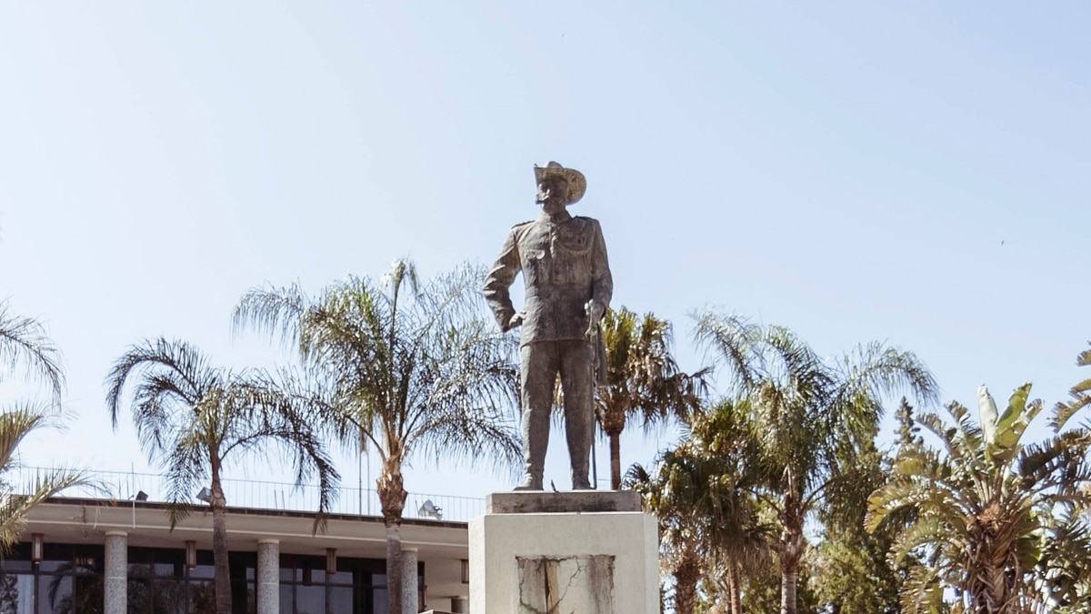 Namibie statue d'un colon allemand déboulonnée, destination musée