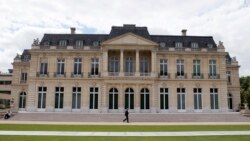 FILE - Kantor pusat Organisasi untuk Kerja Sama dan Pembangunan Ekonomi (OECD) di Paris, Prancis, 7 Juni 2017.