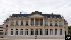 Kantor pusat Organisasi untuk Kerja Sama dan Pembangunan Ekonomi (OECD) di Paris, Prancis, 7 Juni 2017. (AP/Francois Mori, File)
