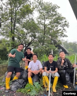 Rifqi, Rafly, Gilang, Agung dan Ikhsan tidak menyangka aksi mereka disambut hangat oleh warganet. (Foto: Courtesy/Pandawara Group)