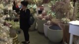 Lama Tahan Diri akibat Covid, Konsumen AS Kembali Belanja Natal di Toko Fisik