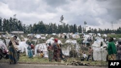 Dans un camp de déplacés remplis de personnes fuyant l'avancée des rebelles du M23, au nord de Goma, le 2 novembre 2022.