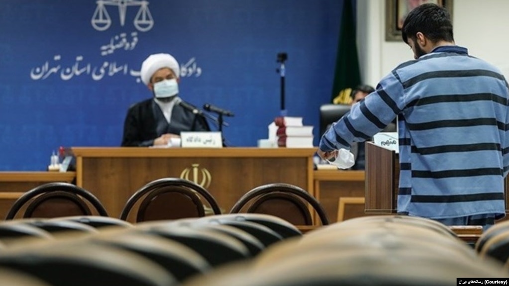 دادگاه انقلاب اسلامی رسیدگی به اتهامات معترضان ۱۴۰۱ 