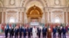 عکس یادگاری شی جین‌پینگ، رئیس جمهوری چین، با رهبران کشورهای عرب در نشست سران چین-عرب در ریاض، عربستان سعودی. جمعه ٩ دسامبر ٢٠٢٢
