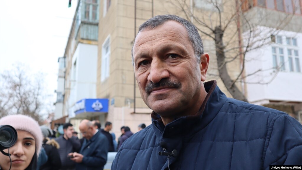 Aclıq aksiyası keçirən Tofiq Yaqublunun xəstəxanaya yerləşdirildiyi bildirilir
