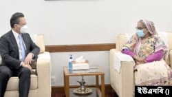 প্রধানমন্ত্রী শেখ হাসিনার সঙ্গে চীনের বিদায়ী রাষ্ট্রদূত লি জিমিং 