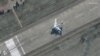 Una imagen satelital muestra un bombardero preparándose para despegar en la base aérea de Engels en Saratov, Rusia, el 3 de diciembre de 2022.