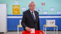 Le président Saied appelé à la démission par l'opposition tunisienne