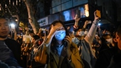 时事经纬(2022年11月28日) - 上海抗议，呼喊共产党下台；记者观察：“清零政策”危及统治，中共下台还是收场