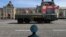Xe chở tên lửa Iskander-M của Nga trong cuộc duyệt binh ở Moscow, 7/5/2022.