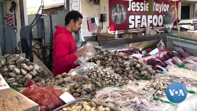 Historic Washington Fish Market Attracts City's Hispanic Community