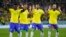 Neymar (a dwat) selebre viktwa seleksyon nasyonal Brezil la sou Kore di Sid, 4-1 ak ko-ekipye li yo: Lucas Paqueta, Raphinha epi Vinicius Junior, 5 Desanm, 2022. 