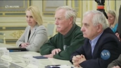 Американські сенатори в Києві зустрілися з президентом Зеленським. Відео
