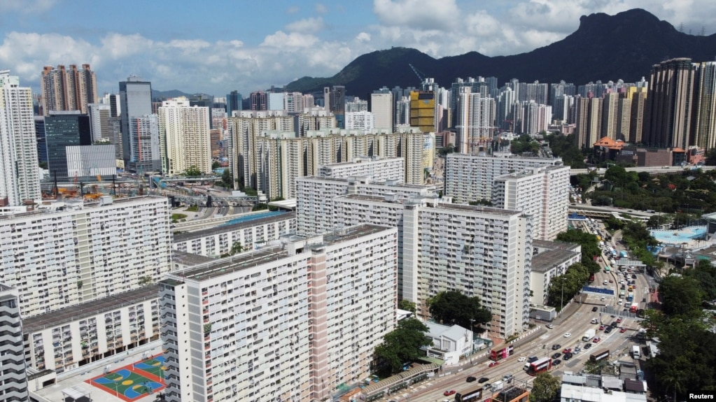资料照：香港的公共屋邨彩虹邨鸟瞰。 （2021年6月3日）(photo:VOA)