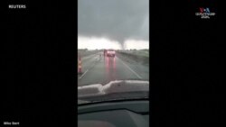 Կադրերում երևում է ԱՄՆ Լուիզիանա նահանգի մայրուղու տարածքում պտտվող տորնադոն_1.mp4