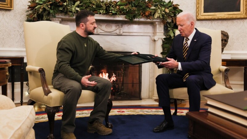 Ukraine’s Zelenskyy Meets Biden, Addresses US Congress