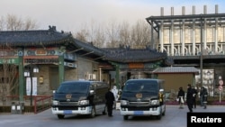 北京一家火葬场的工作人员正在工作。（2022年12月17日）