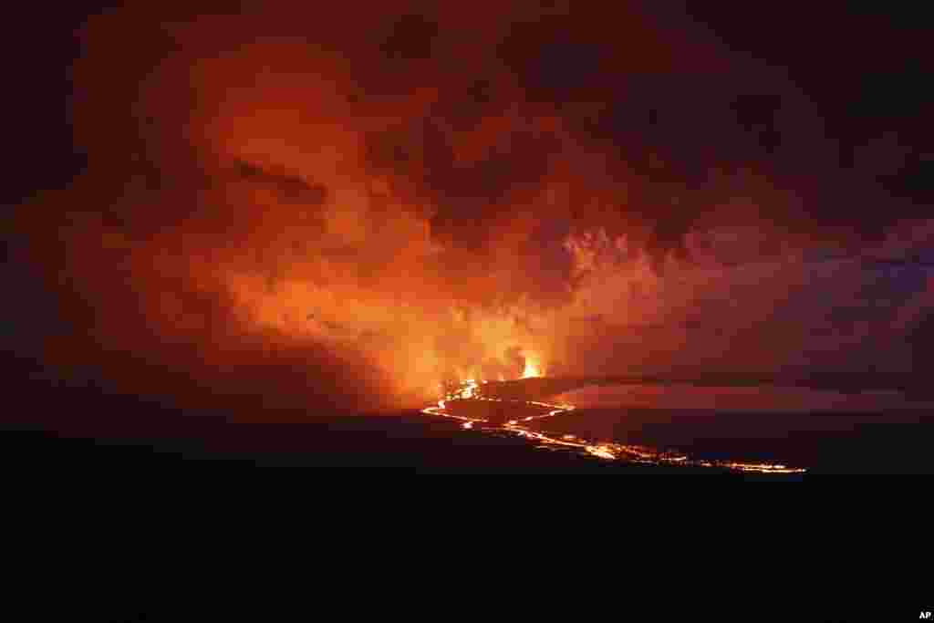 En contraste al entusiasmo de los visitantes, los habitantes de la zona recuerdan las terribles experiencias de erupciones anteriores.