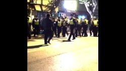 上海警方逮捕反封控抗议者 
