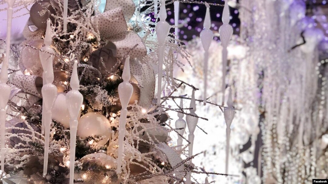 Display dekorasi Natal di toko dekorasi Natal Aldik Home, di Van Nuys, California.(Facebook/AldikHome)