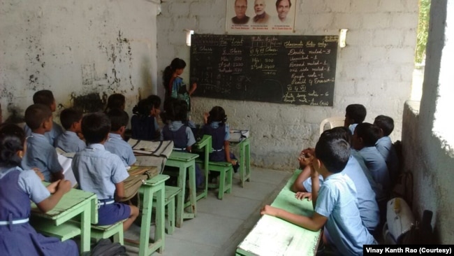 Sharanya Narra teaches a class at the The Active Learning Institute in Warangal, India. In this picture, she is conducting a workshop on ‘Vedic Mathematics’- a collection of Methods or Sutras to solve numerical computations quickly and faster. (Courtesy photo: Vinay Kanth Rao)