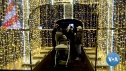 High-Tech Christmas Light Show Spreads Old-Fashioned Holiday Cheer 