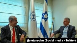 دیدار بنیامین نتانیاهو نخست‌وزیر اسرائیل (چپ) و دیوید بارنیا رئیس موساد 
