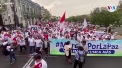 Miles de peruanos toman las calles para pedir la paz