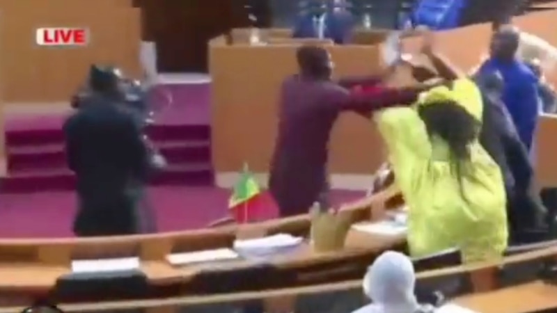 Une députée sénégalaise agressée en pleine assemblée par un autre élu