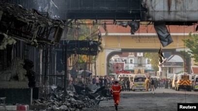 Interfejs kasyna Firespin na różnych urządzeniach