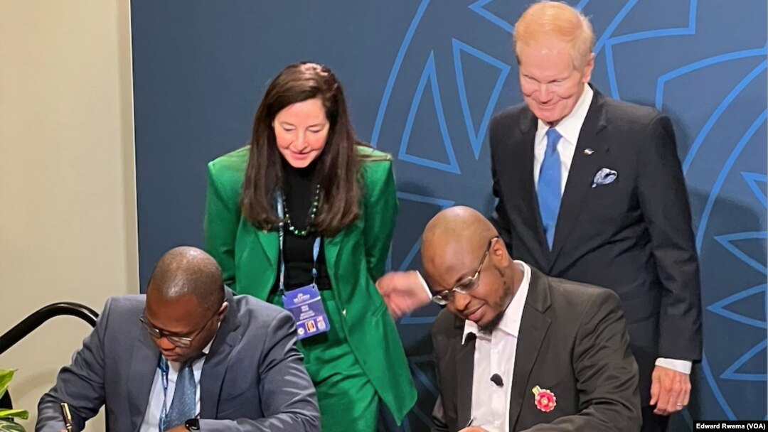 Intumwa zihagarariye u Rwanda na Nijeriya zisinya ku masezerano y'ubufatanye na :eta zunze ubumwe z'Amerika
