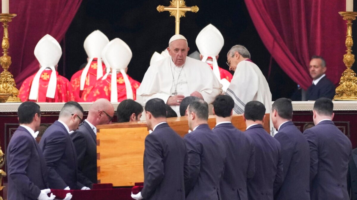 Pope Benedict to be Buried Under St. Peter's Basilica - Vimarsana News