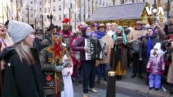 Нью-йоркські українці влаштували святкову коляду і вертеп під головною ялинкою мегаполісу. Відео