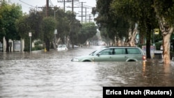 Poplavljene ulice u Santa Barbari, 9. januar 2023.