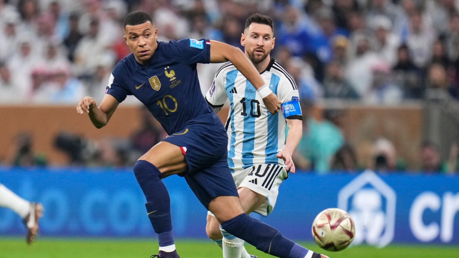 Kylian Mbappe naLionel Messi