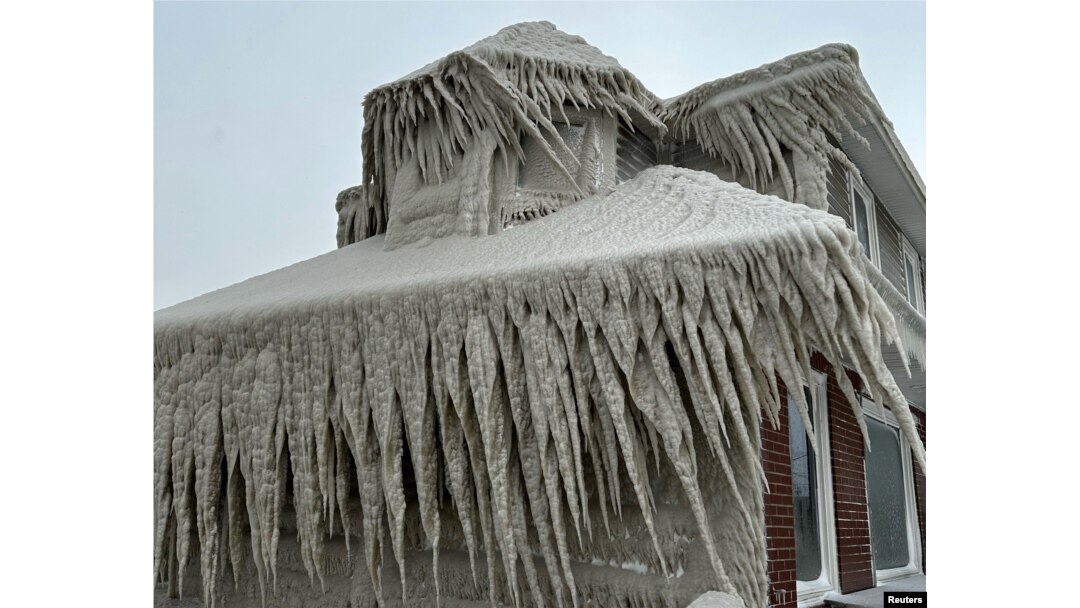 En Fotos | Tormenta invernal en EEUU deja más de 45 muertos y genera caos