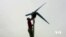 Taskar VOA: Wani Matashi Ya Kera Wata Fanka Mai Samar Da Wutar Lantarki Wato Wind Turbine a Turance