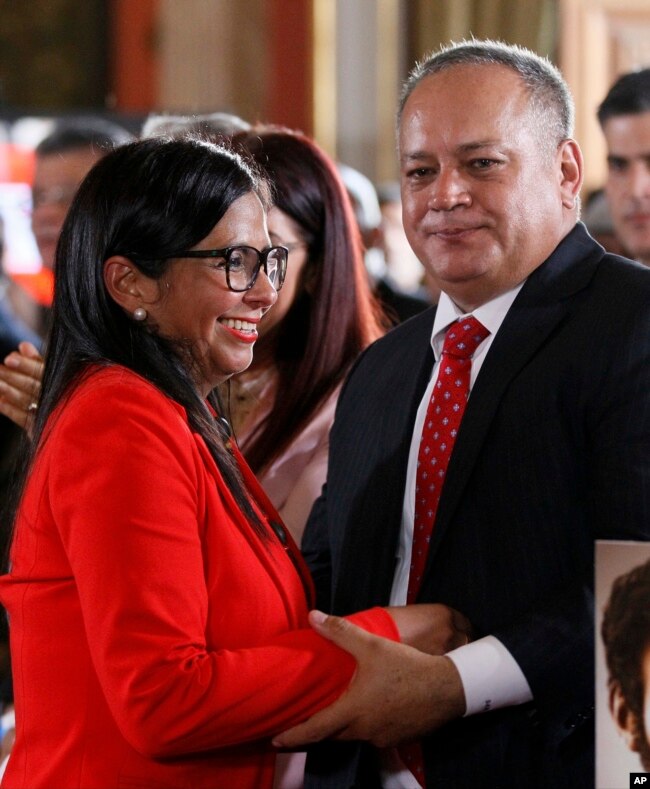 El presidente del partido de gobierno PSUV (Partido Socialista Unido de Venezuela) Diosdado Cabello, propuso a la excanciller Delcy Rodríguez como presidente de la Asamblea Nacional Constituyente.