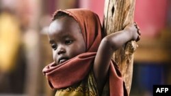 Nếu cộng đồng quốc tế không cung cấp trợ giúp, hàng trăm ngàn người Somalia, phần lớn là trẻ em, sẽ bị thiệt mạng