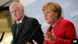 CSU Genel Başkanı Horst Seehofer ve Almanya Başbakanı Angela Merkel