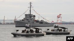 Nhóm các hành động đặc biệt của Hải quân Philippines tuần duyên ở Vịnh Subic, hướng về Biển Đông, 6/8/2013