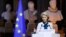 Chủ tịch Ủy ban châu Âu Ursula von der Leyen ở Paris hôm 11/3/2022 (ảnh tư liệu).