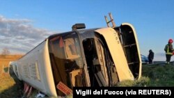 Autobus koji je prevozio Ukrajince prevrnuo se na severoistoku Italije